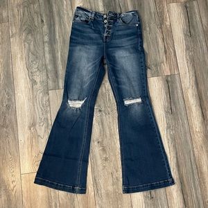 KanCan Petite button fly flare